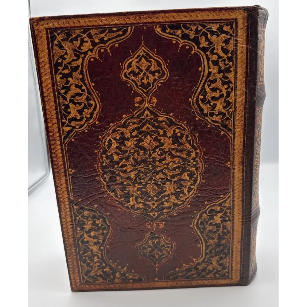 Pier 1 Decorative Faux Books Secret Storage Boxes 2 Piece Set, Lg and Med Read**